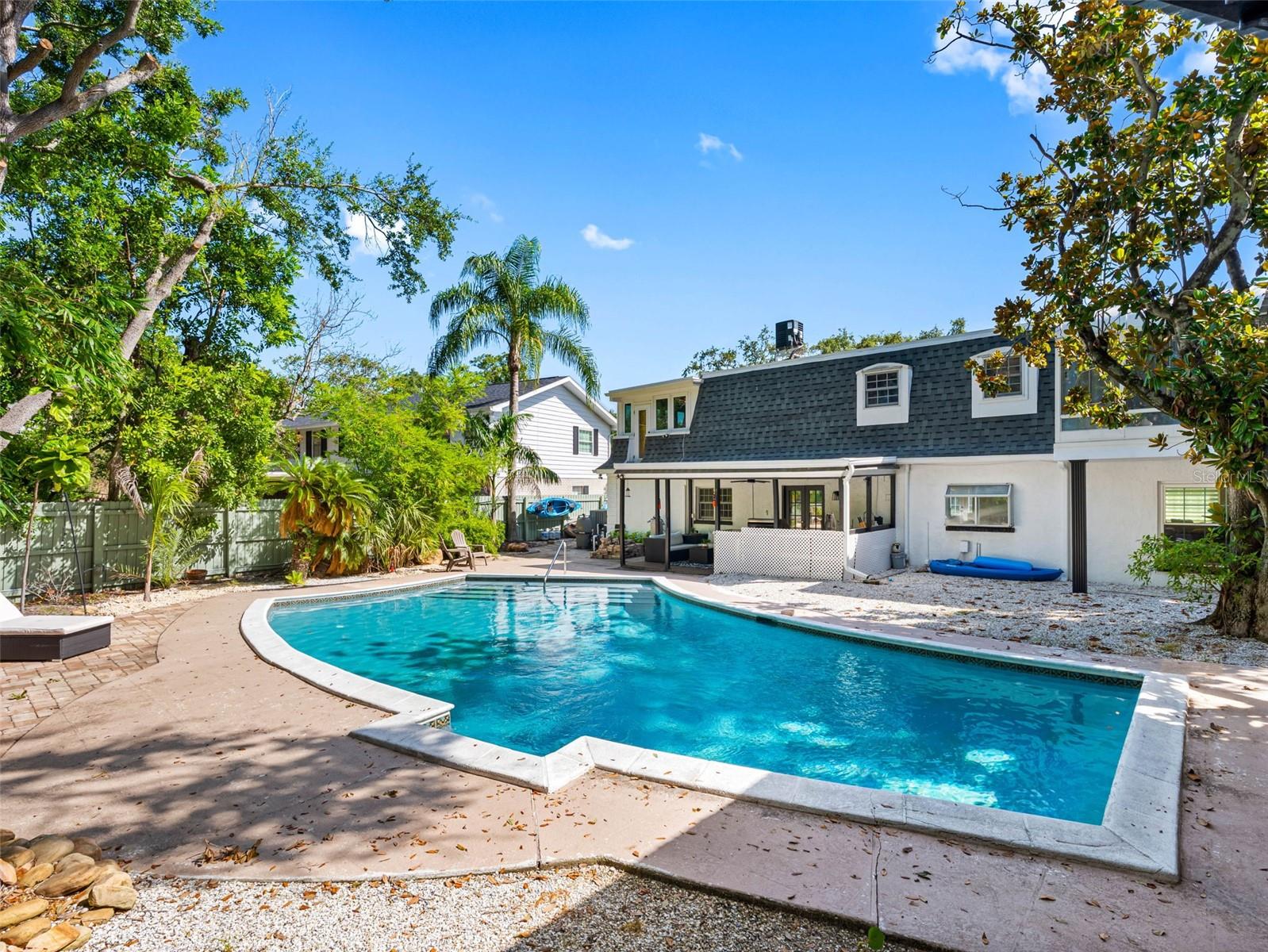 BEACH PARK ISLE SUB - Residential Lease