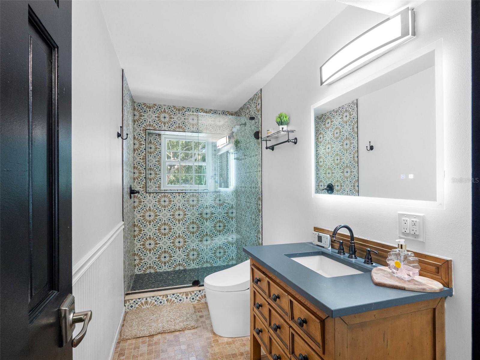 BEACH PARK ISLE SUB - Residential Lease