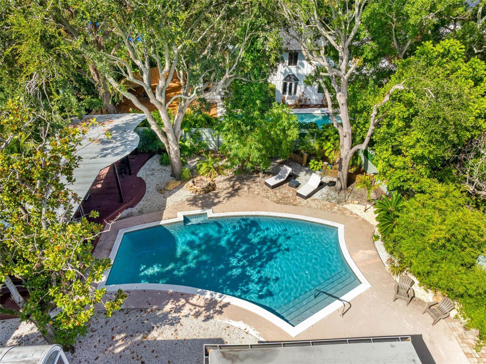 BEACH PARK ISLE SUB - Residential Lease