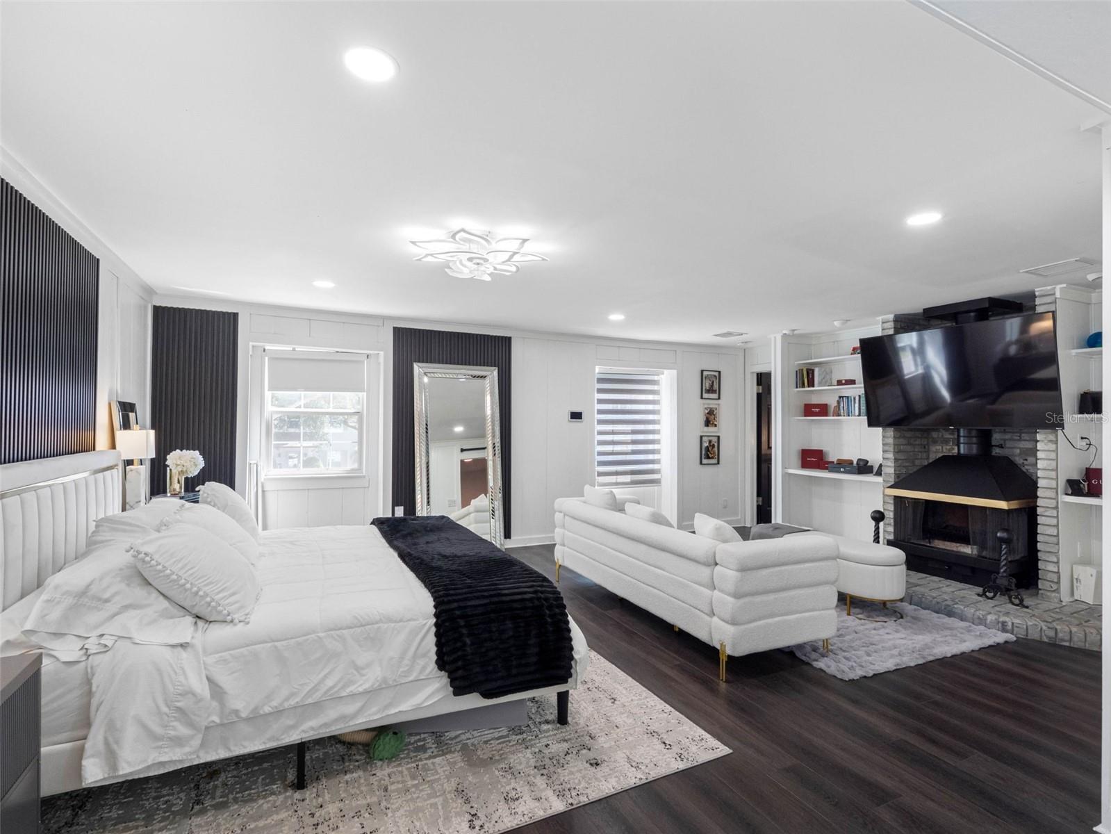 BEACH PARK ISLE SUB - Residential Lease