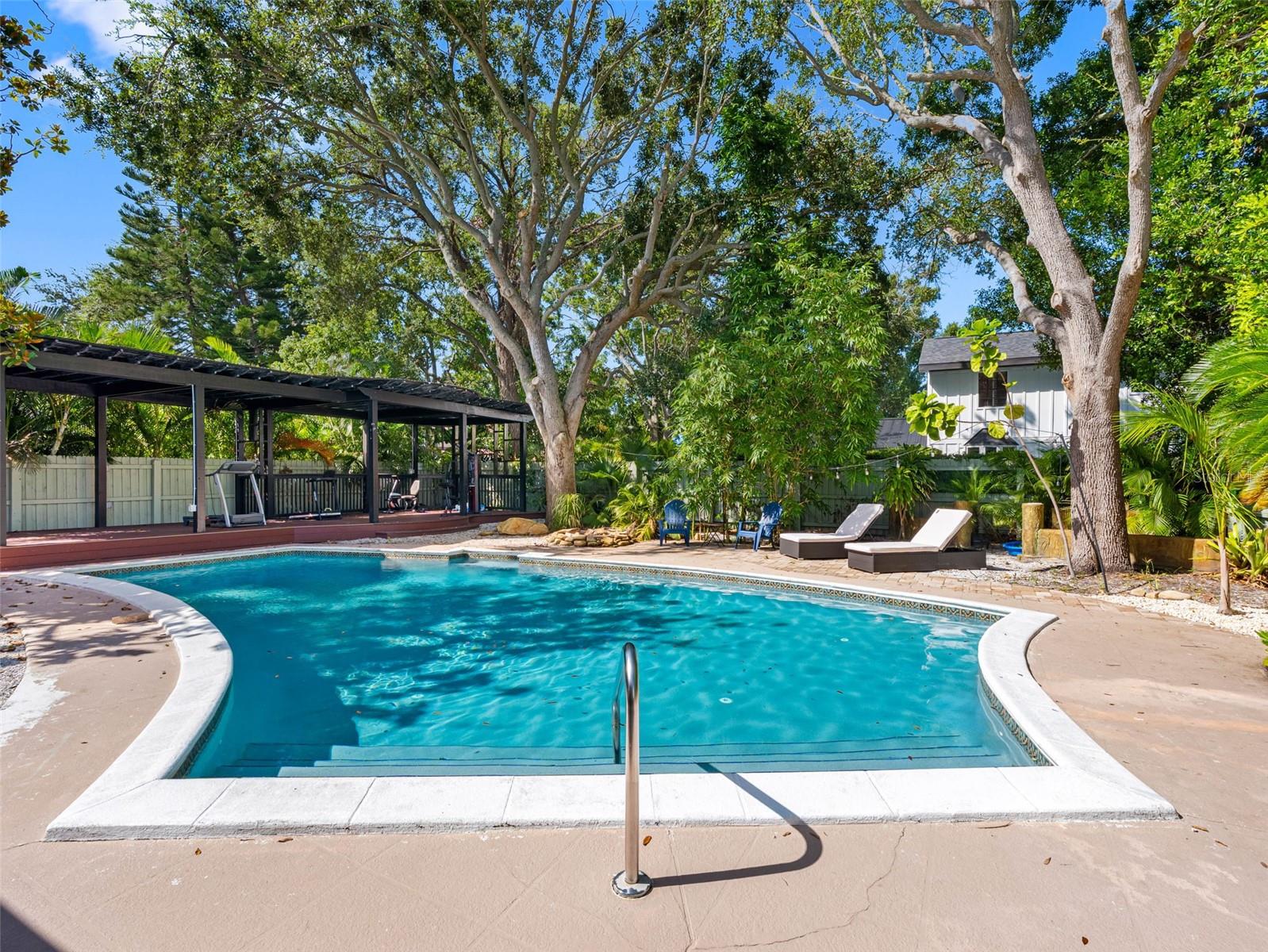 BEACH PARK ISLE SUB - Residential Lease