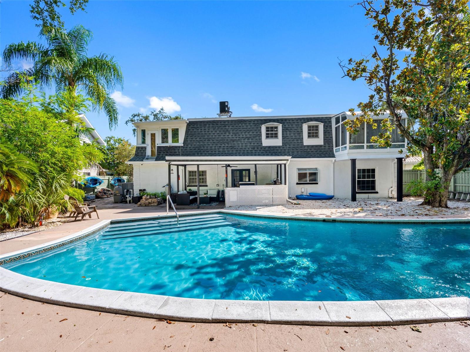 BEACH PARK ISLE SUB - Residential Lease