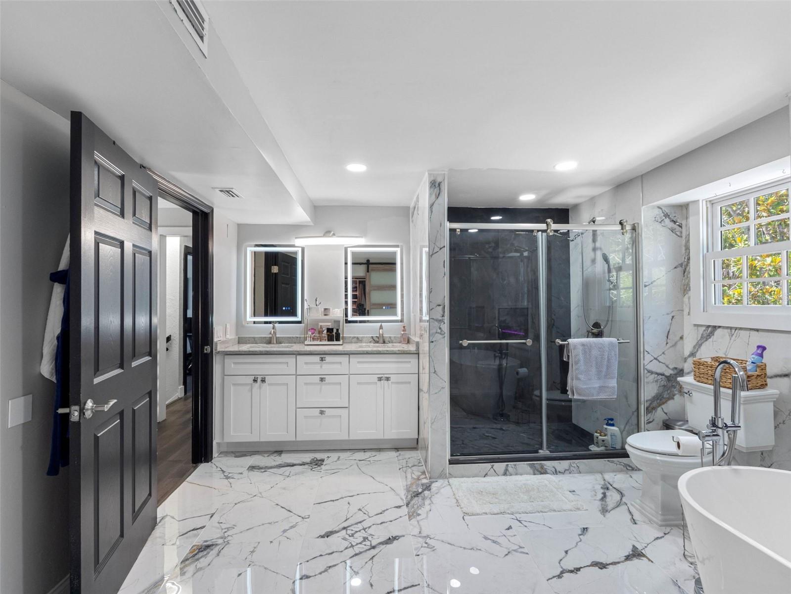 BEACH PARK ISLE SUB - Residential Lease