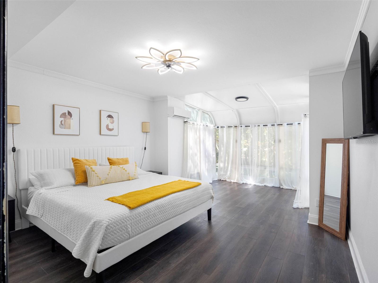 BEACH PARK ISLE SUB - Residential Lease