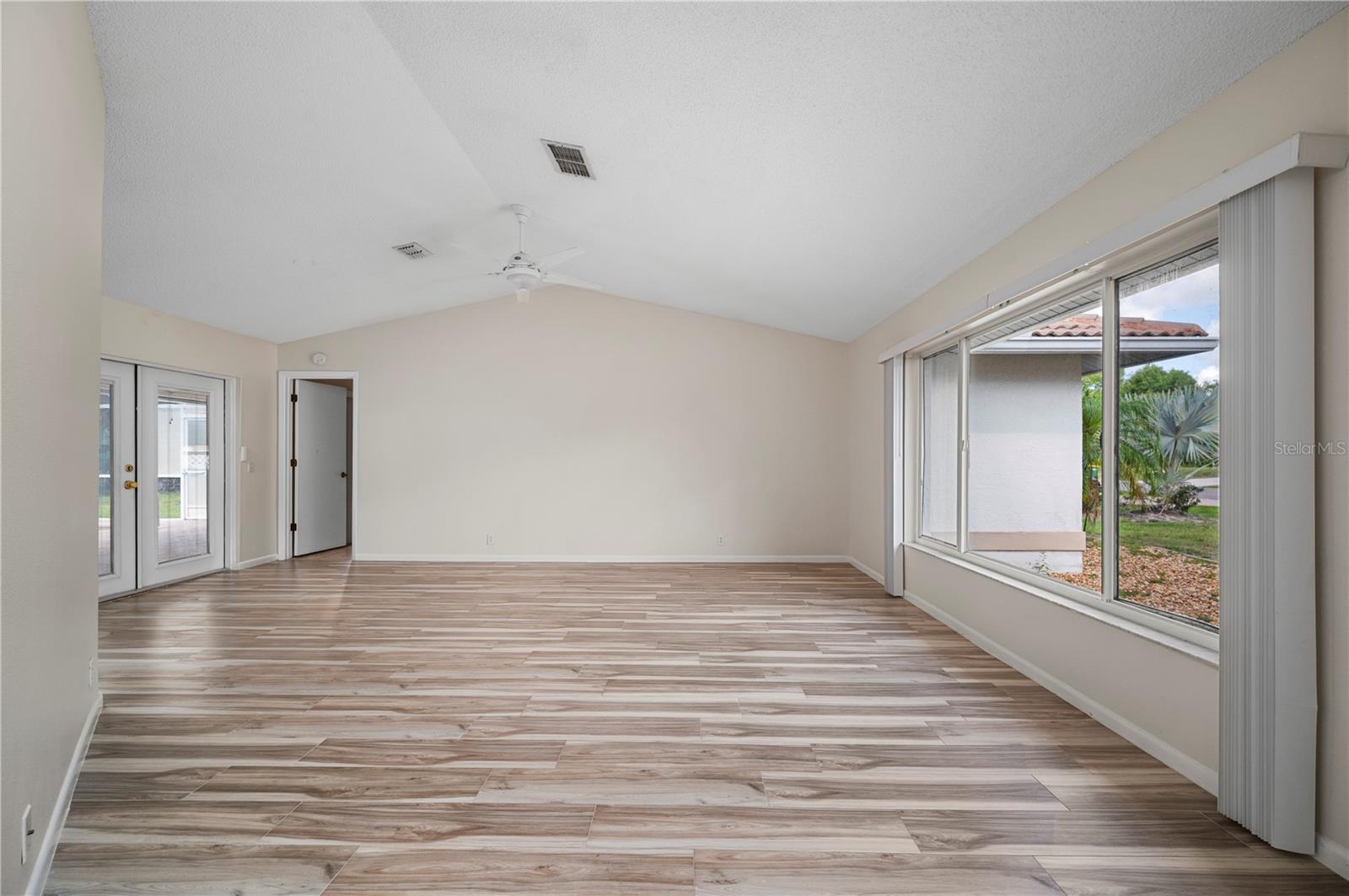 PUNTA GORDA ISLES SEC 20 - Residential