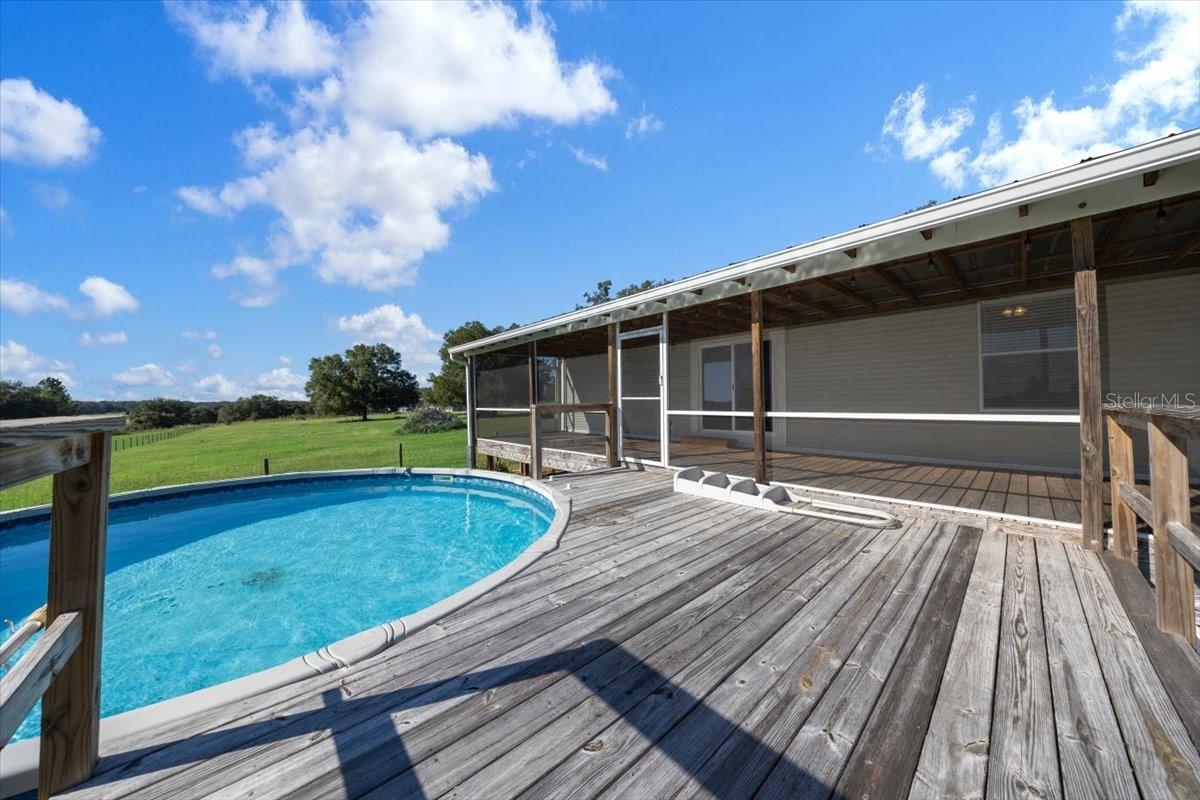 LAKE ELLA - Residential