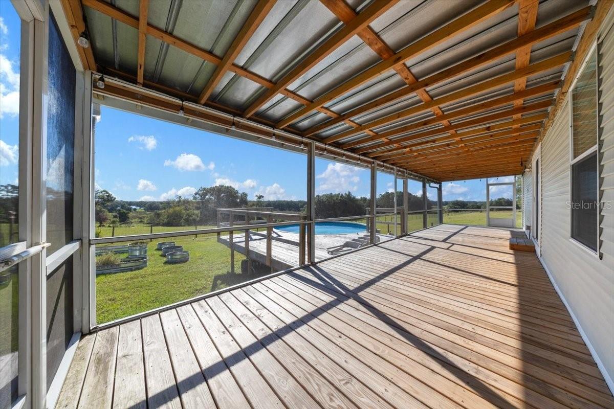 LAKE ELLA - Residential