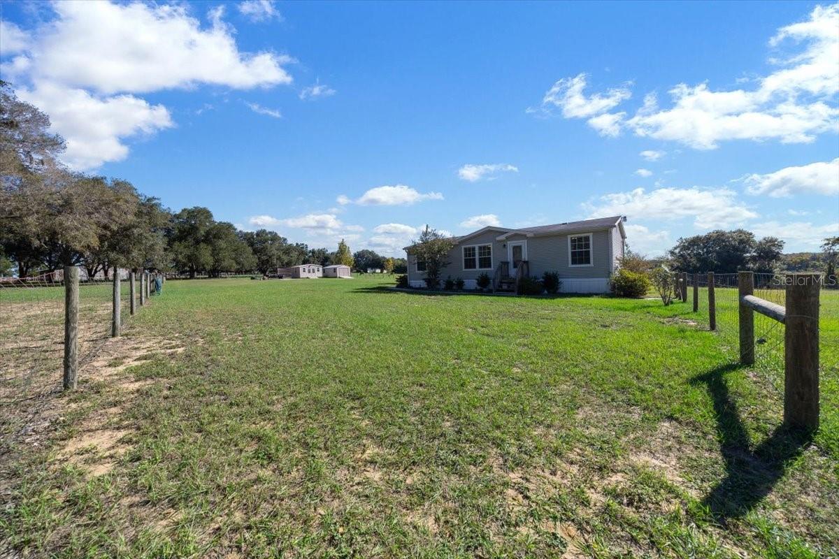 LAKE ELLA - Residential