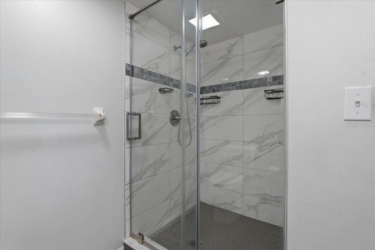 WINDING CREEK - Residential