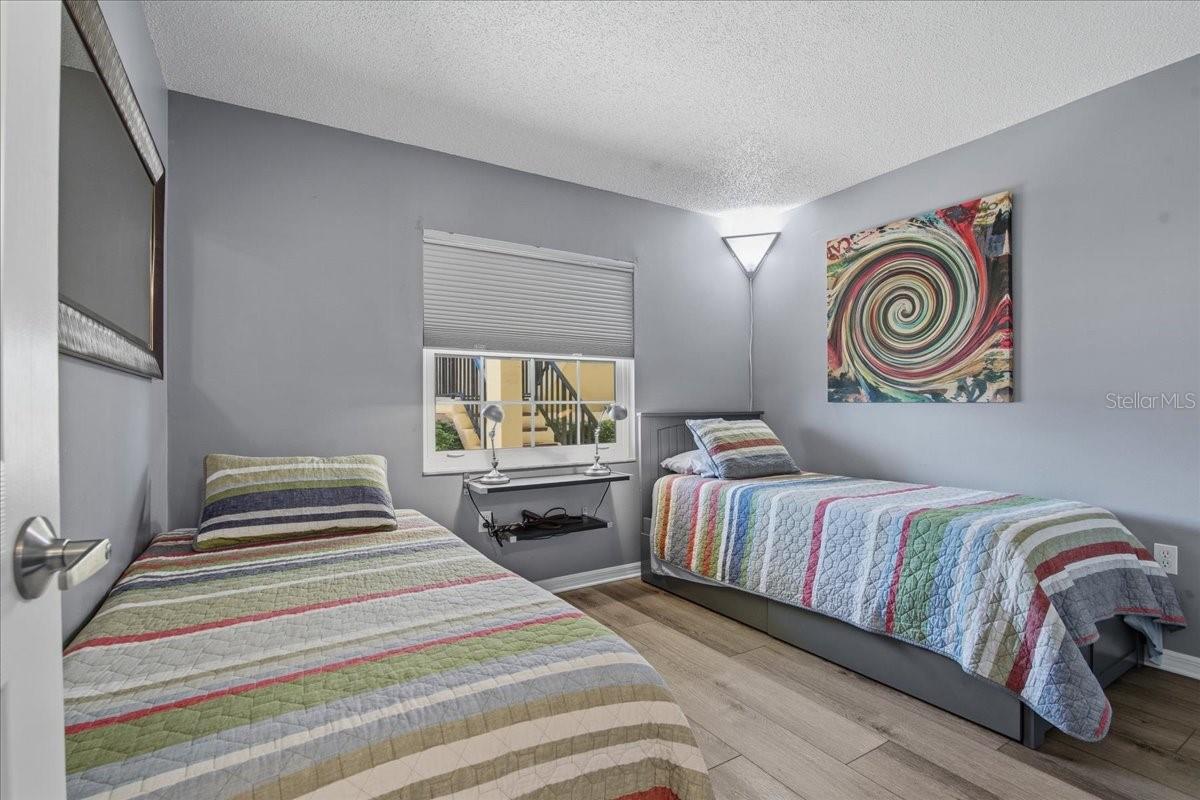 WINDING CREEK - Residential