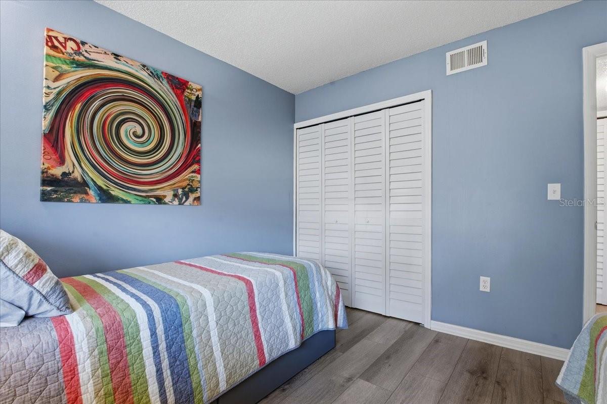 WINDING CREEK - Residential