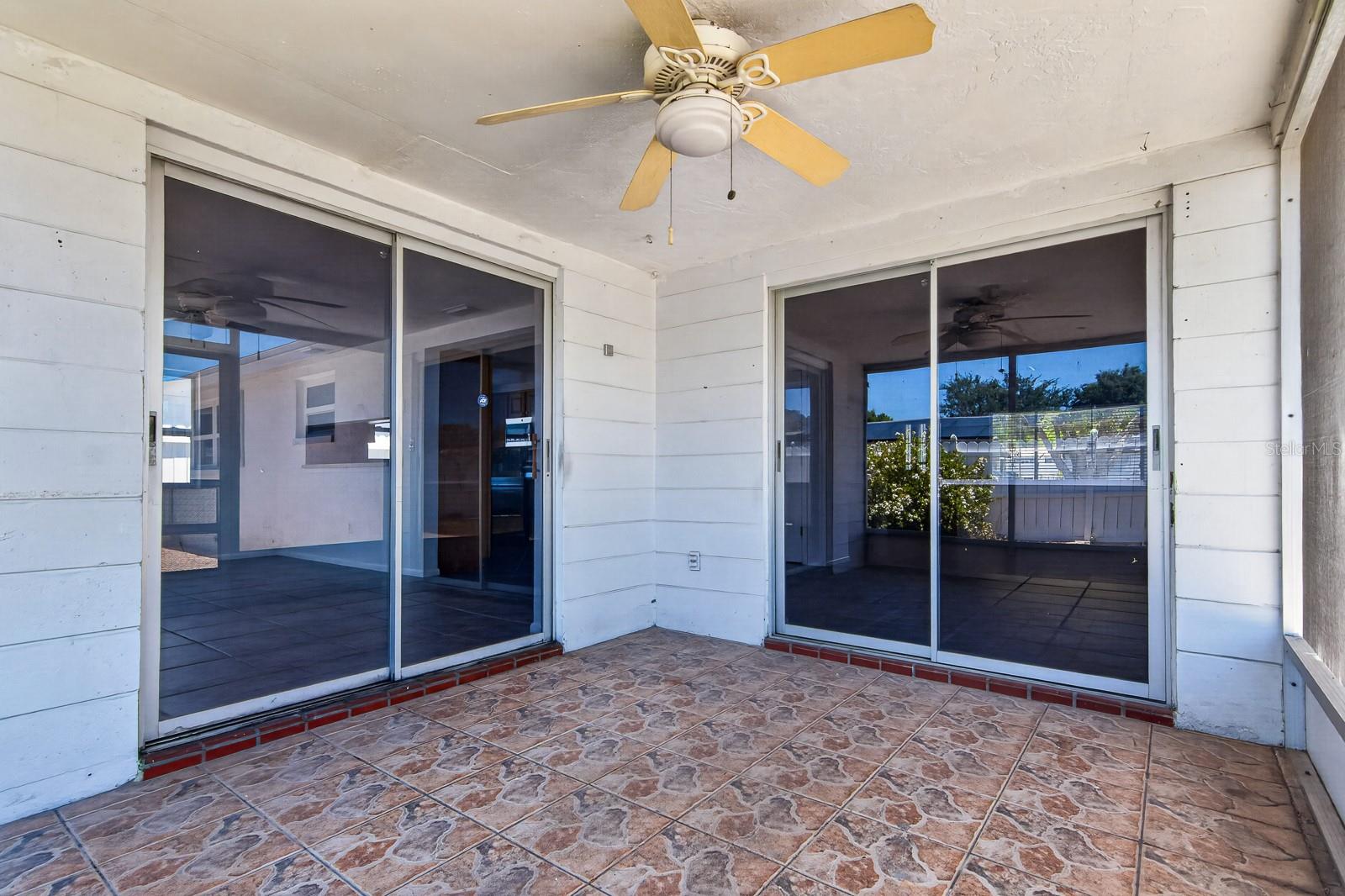 HOLIDAY GARDENS ESTATES - Residential