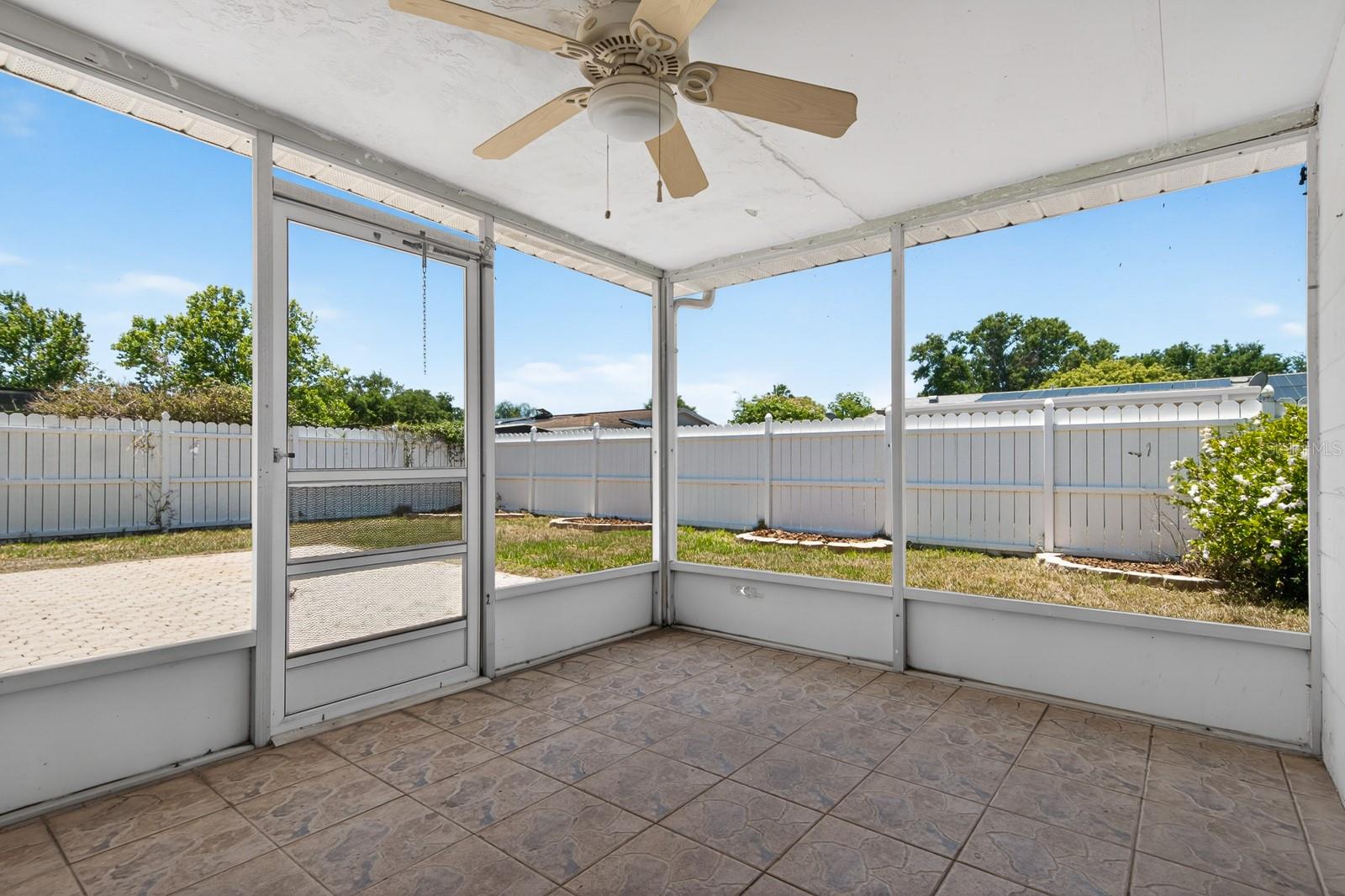 HOLIDAY GARDENS ESTATES - Residential