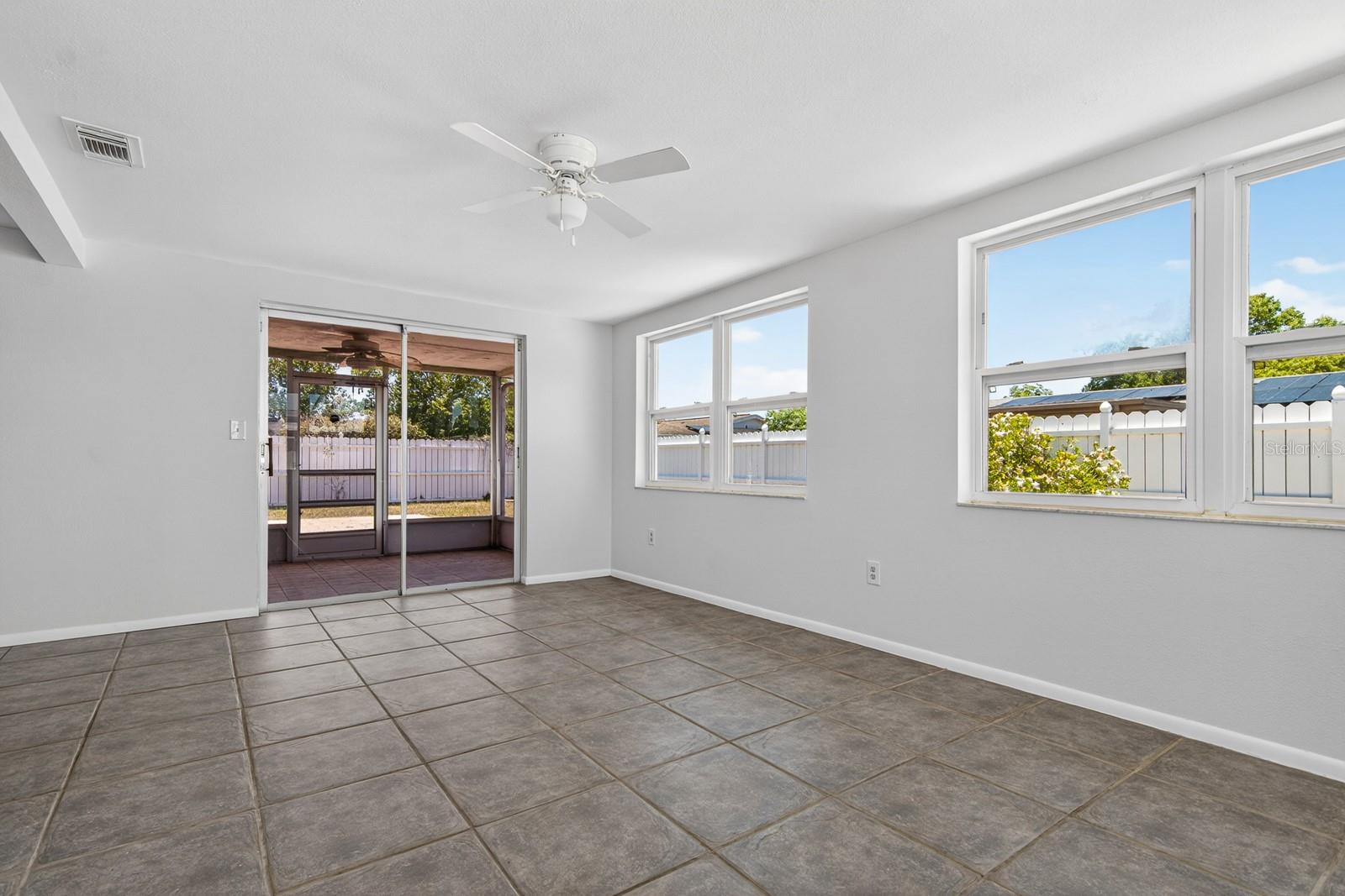 HOLIDAY GARDENS ESTATES - Residential