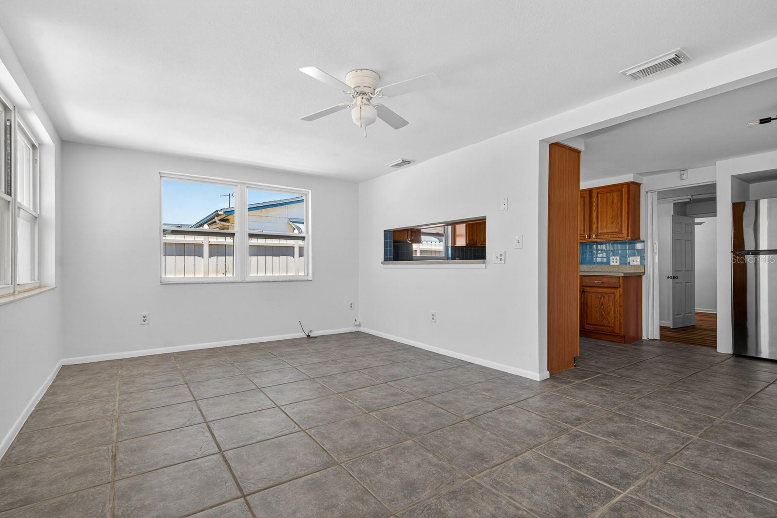 HOLIDAY GARDENS ESTATES - Residential