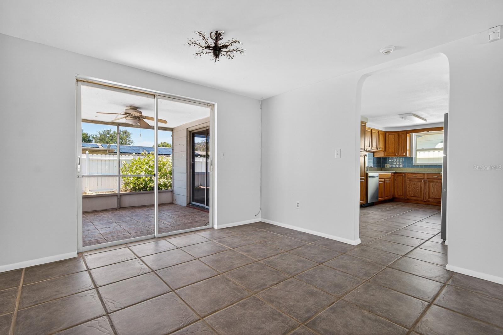 HOLIDAY GARDENS ESTATES - Residential