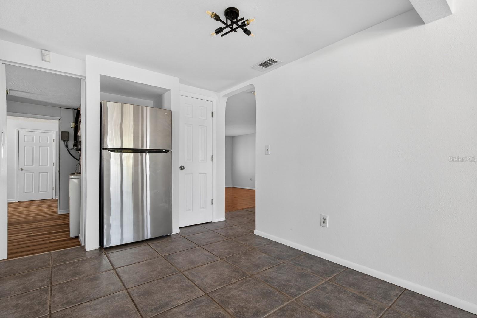 HOLIDAY GARDENS ESTATES - Residential