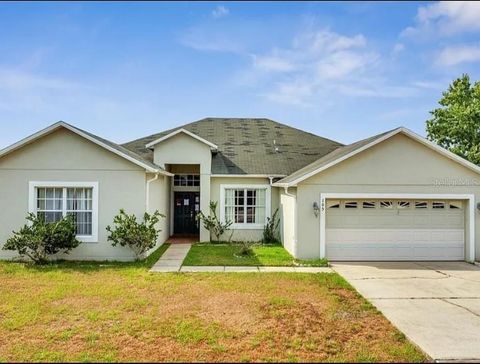 Photo of 105 Brixham Ct, Kissimmee, FL 34758 (MLS # O6368890)