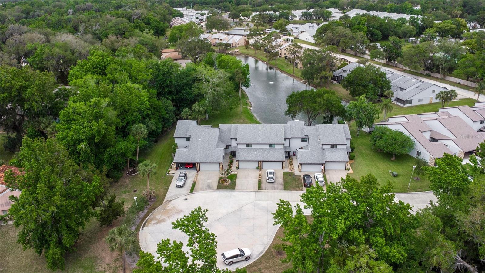 HIDDEN PINES PH 01 - Residential