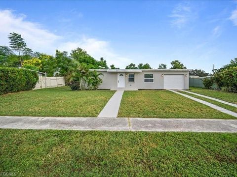 21512 KENYON AVENUE PORT CHARLOTTE FL 33952