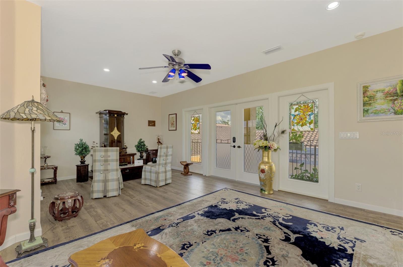 RIVERWOOD - Residential