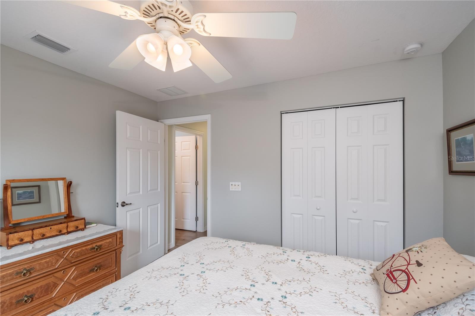 ON TOP OF THE WORLD - Residential