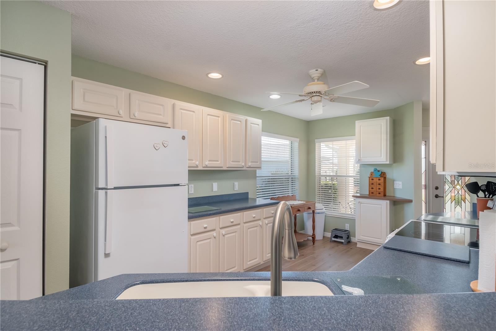 ON TOP OF THE WORLD - Residential