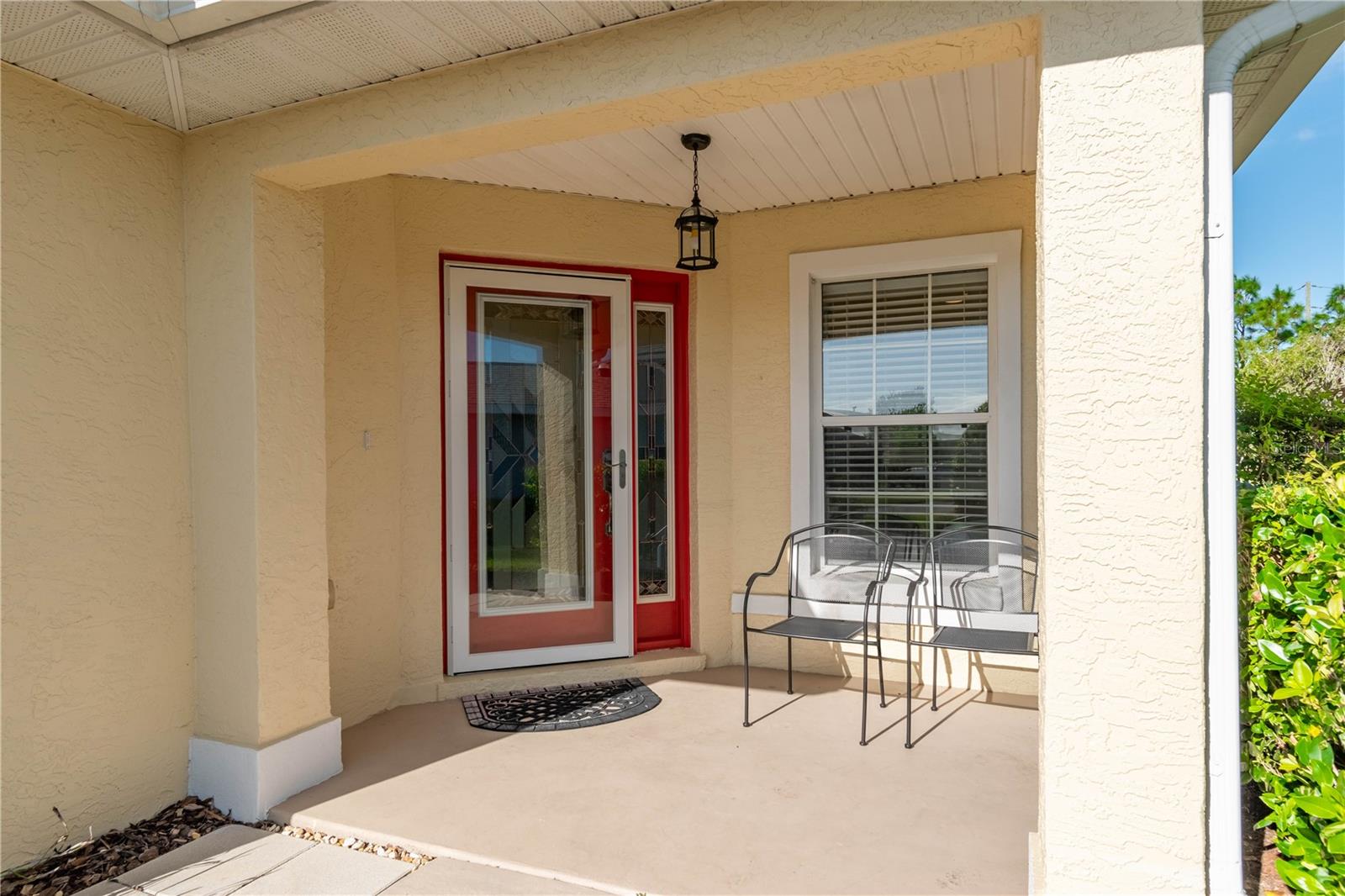 ON TOP OF THE WORLD - Residential