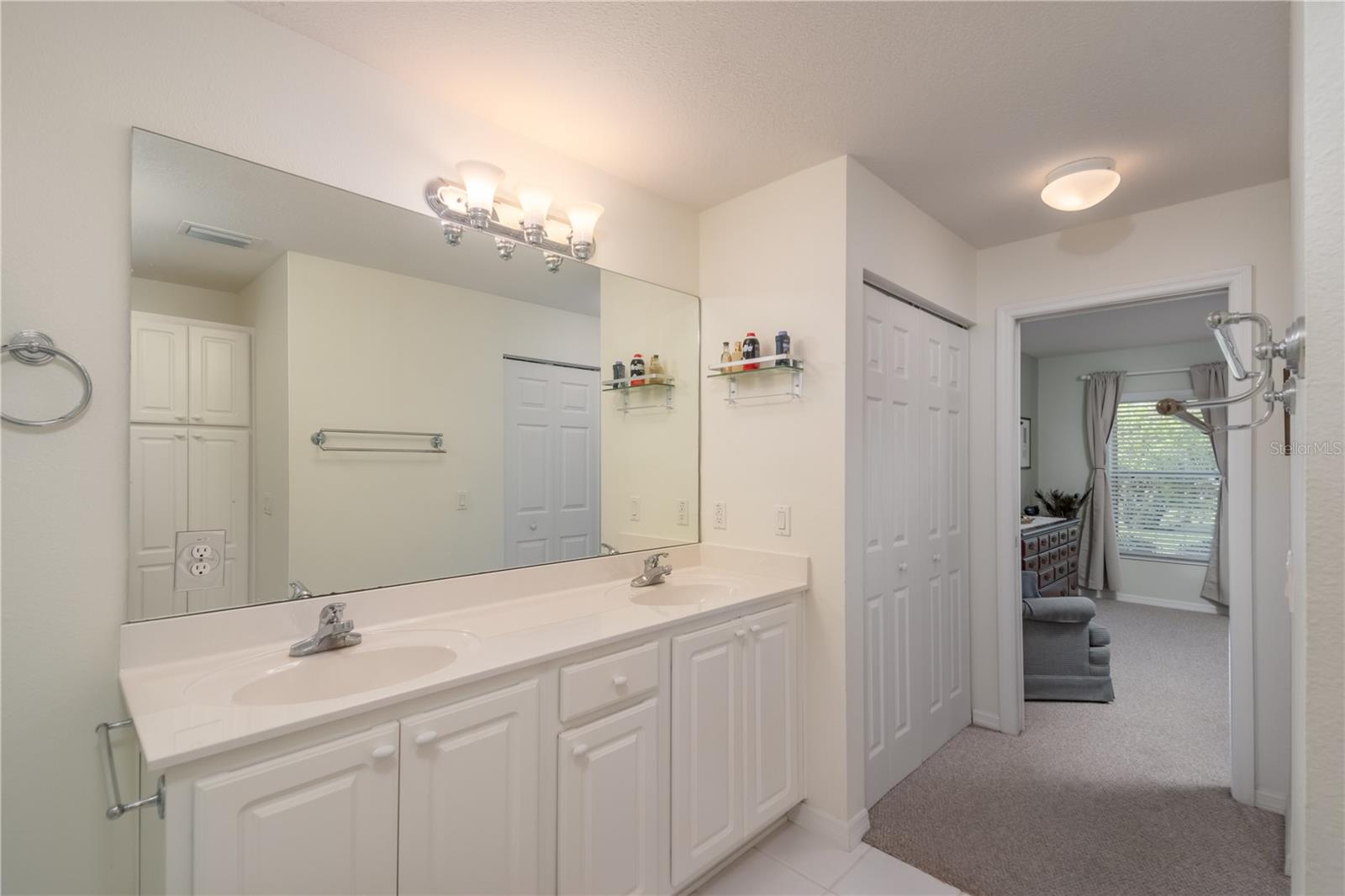 ON TOP OF THE WORLD - Residential