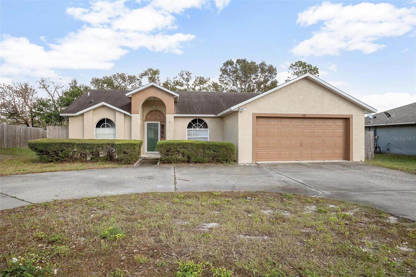 1267 SAXON BOULEVARD