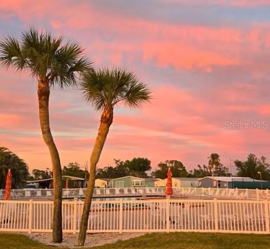 TANGERINE WOODS - Residential