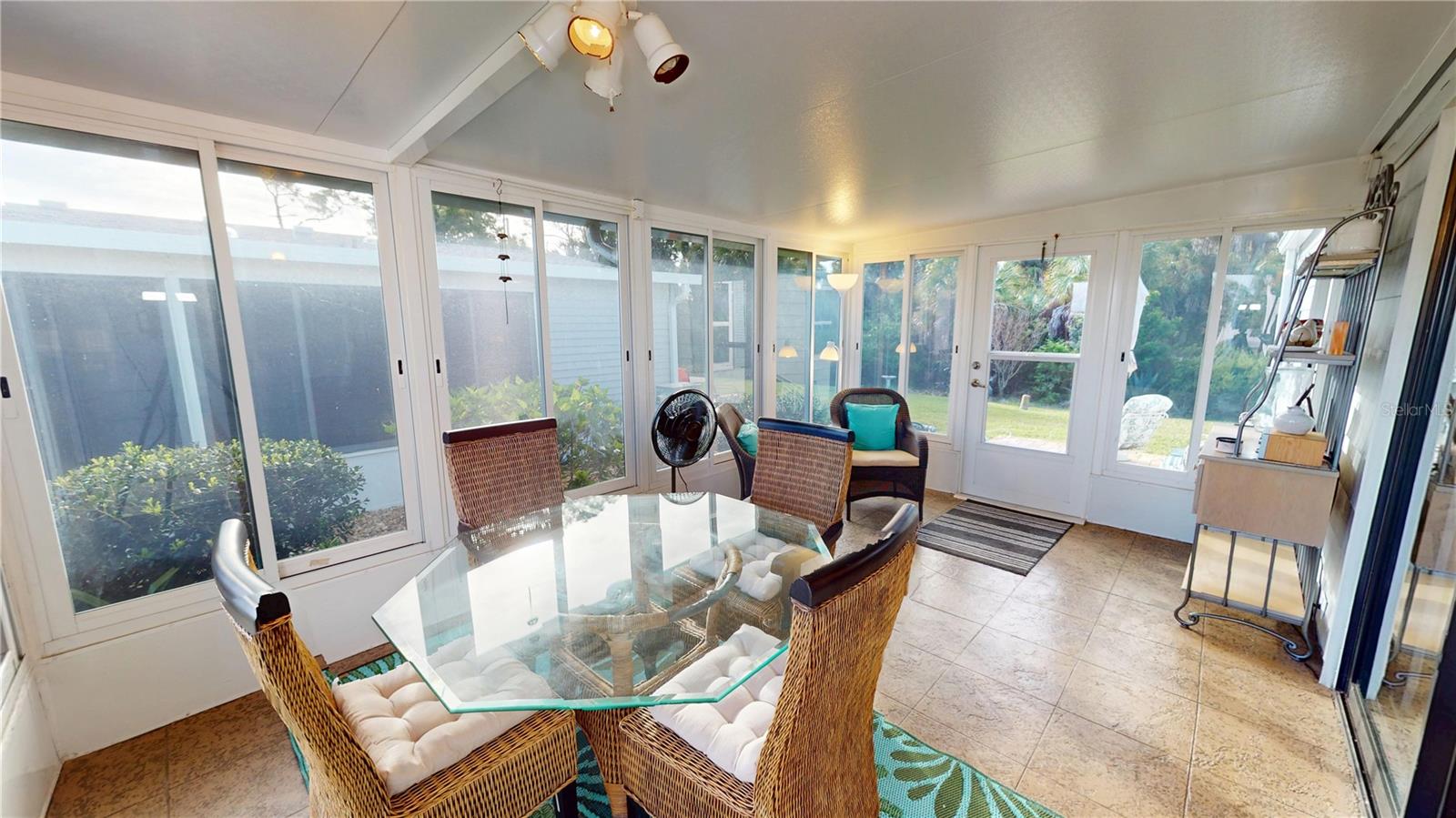 TANGERINE WOODS - Residential