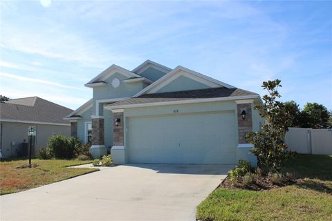 A home in WINTER HAVEN