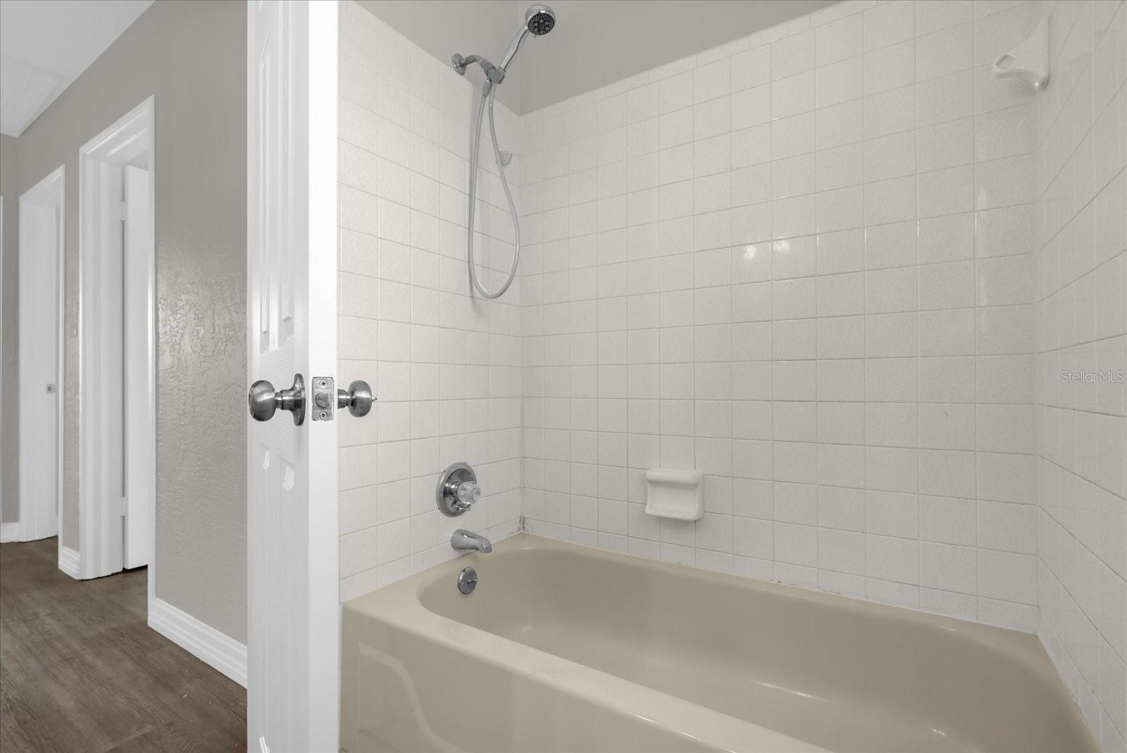 DEBARY DEV BUILDERS - Residential