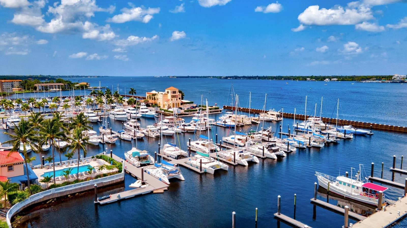 EDGEMERE - Residential