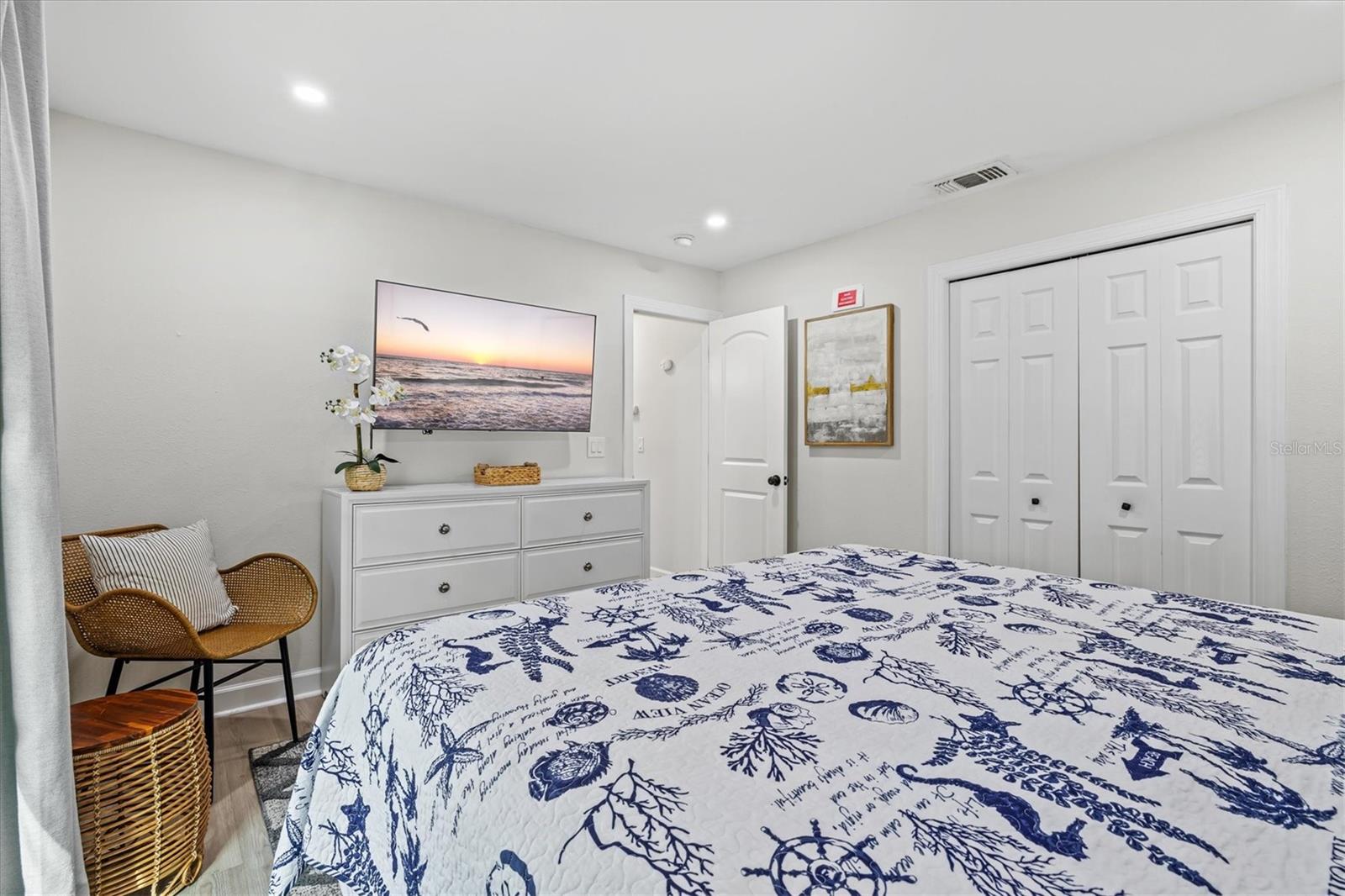 EDGEMERE - Residential