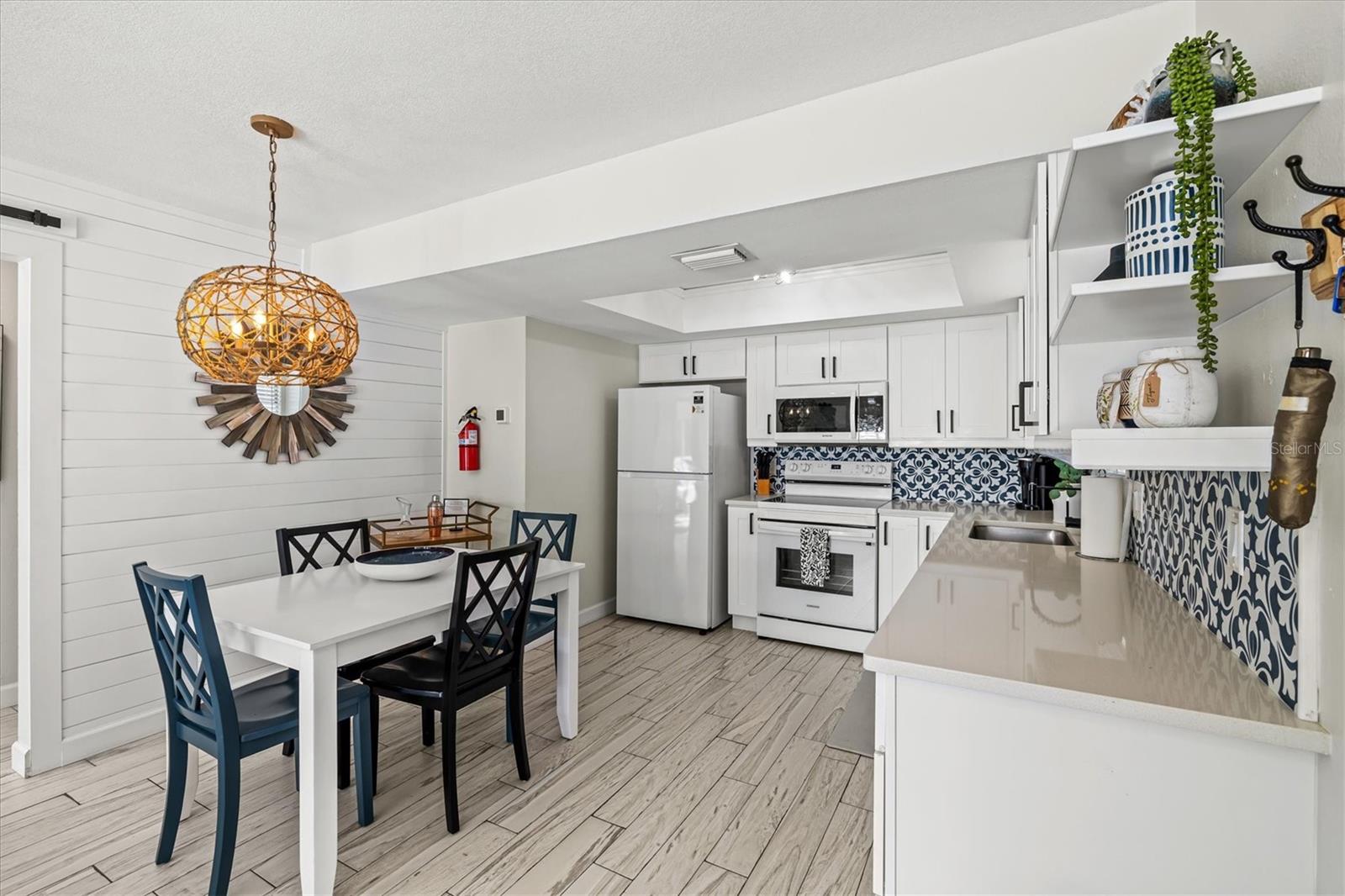 EDGEMERE - Residential