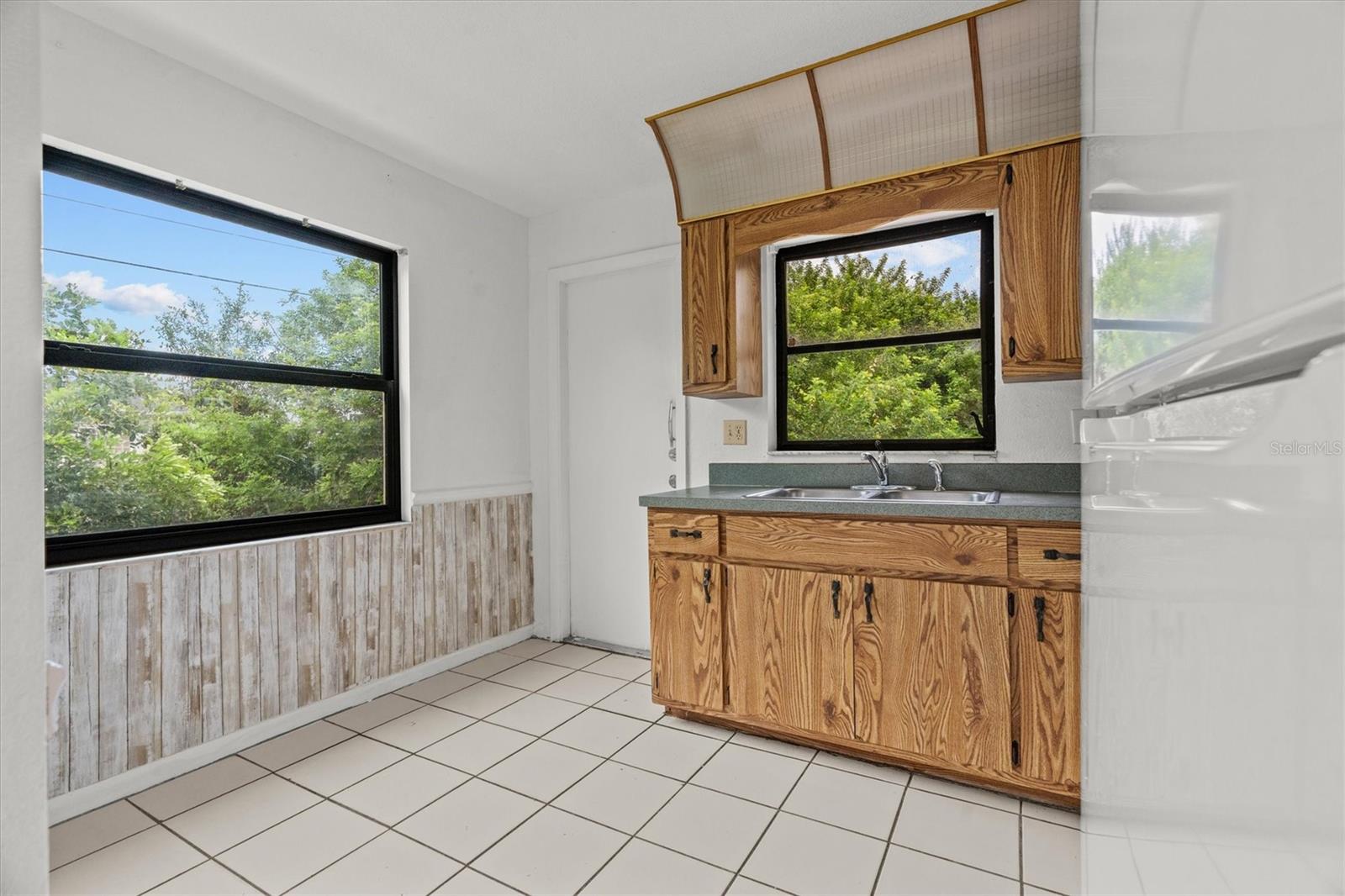 HRBR HEIGHTS - Residential Income