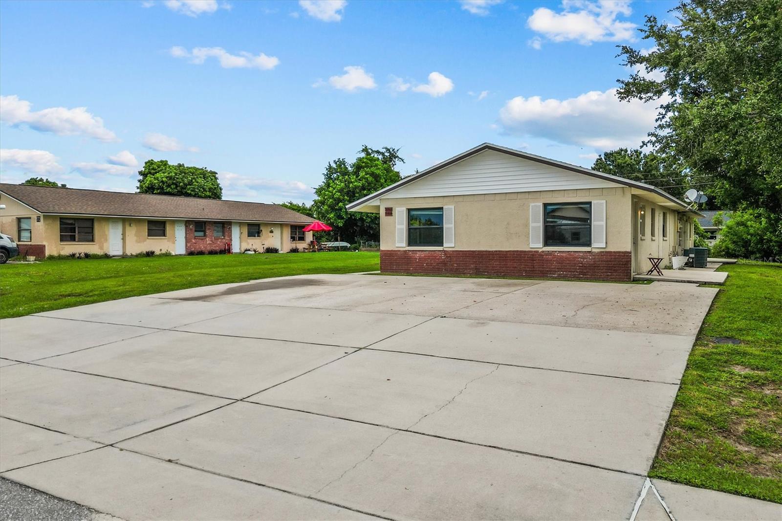 HRBR HEIGHTS - Residential Income