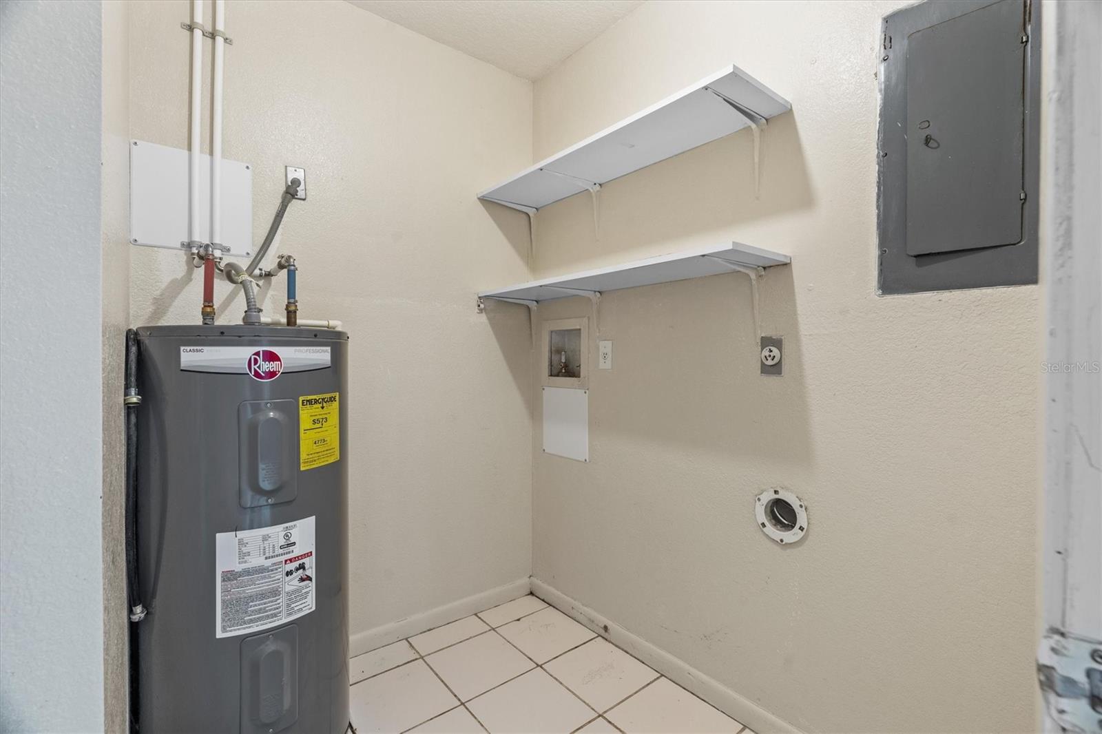 HRBR HEIGHTS - Residential Income