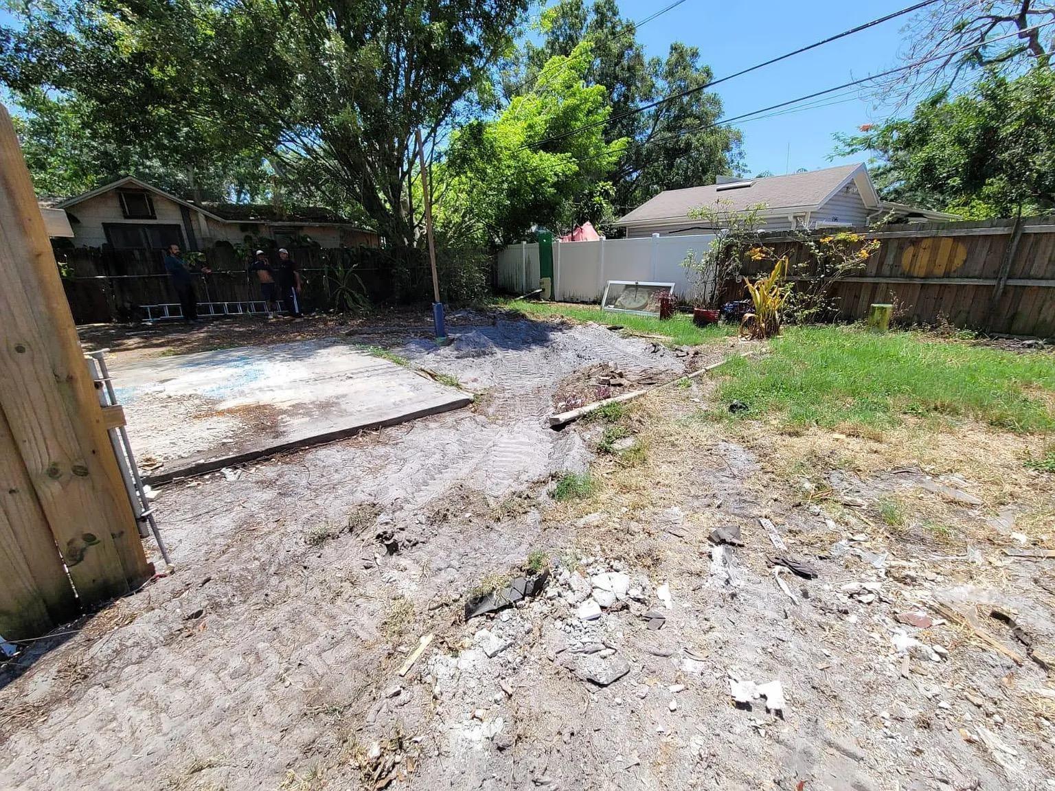 FIFTIETH AVE HOMESITES REV W 1/2 OF LOT 23 - Residential