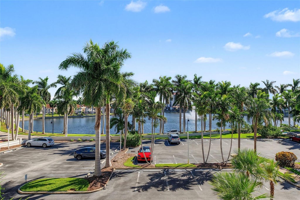 Photo of 6083 Bahia Del Mar Circle #362, St Petersburg, FL 33715 (MLS # TB8558144)