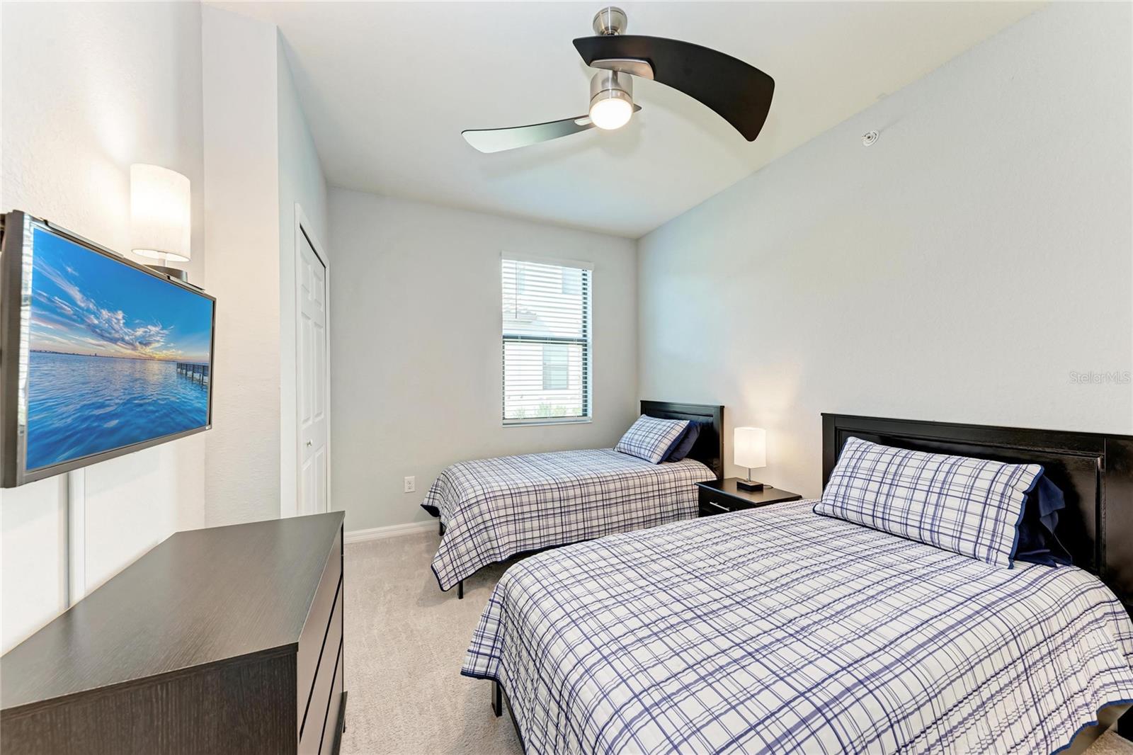 COACH HOMES III AT LAKEWOOD NTL PH 19 - Residential