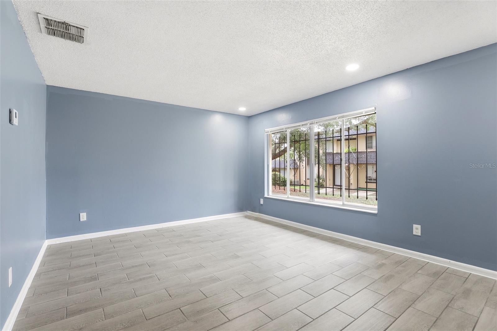 SILVER PINES PH 01 - Residential