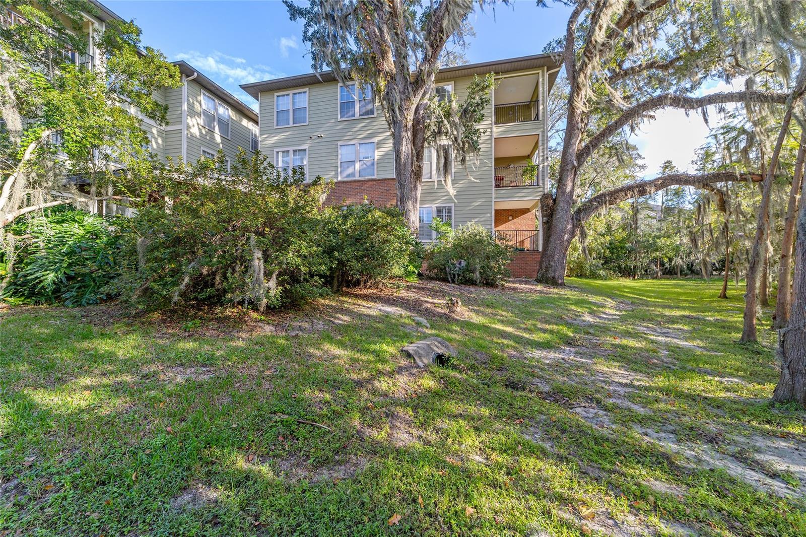 CAMPUS VIEW - Residential