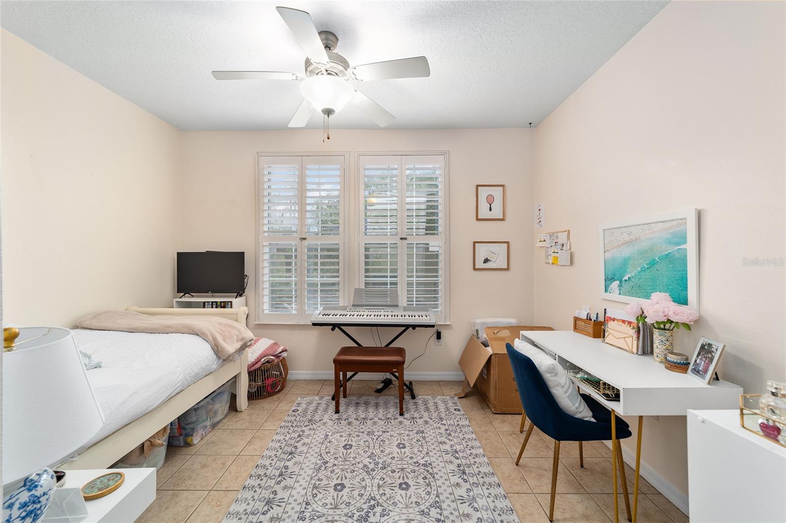 CAMPUS VIEW - Residential