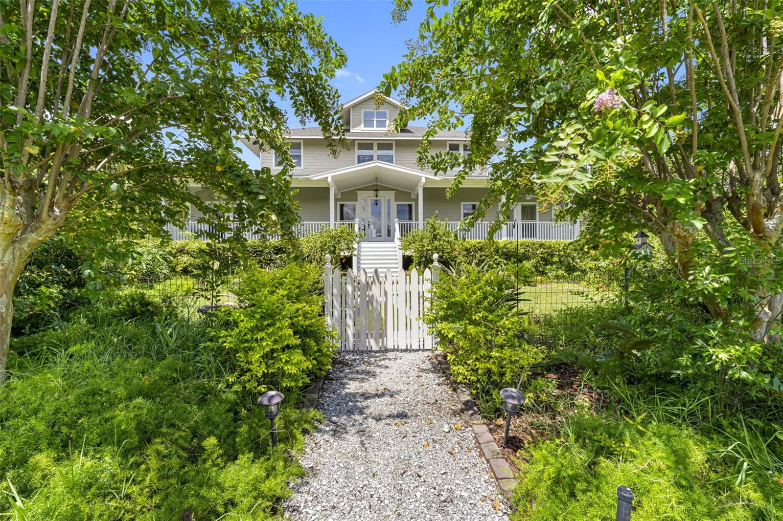 1215 BAYSHORE DRIVE