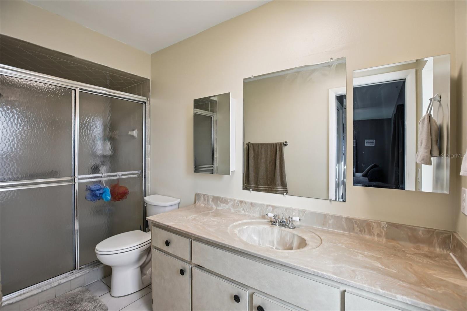 SPRING HILL - Residential