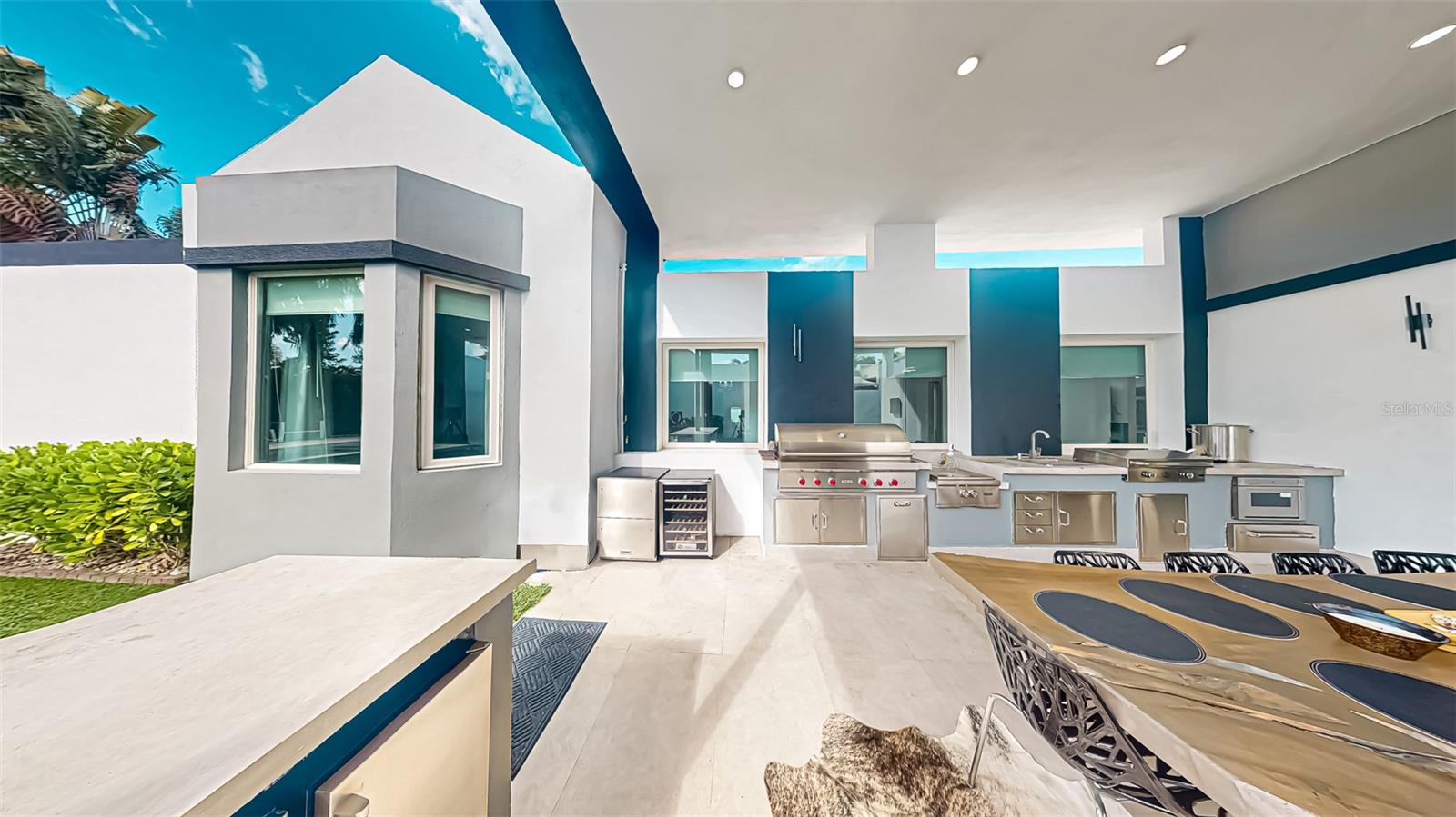 DORADO BEACH EAST - Residential