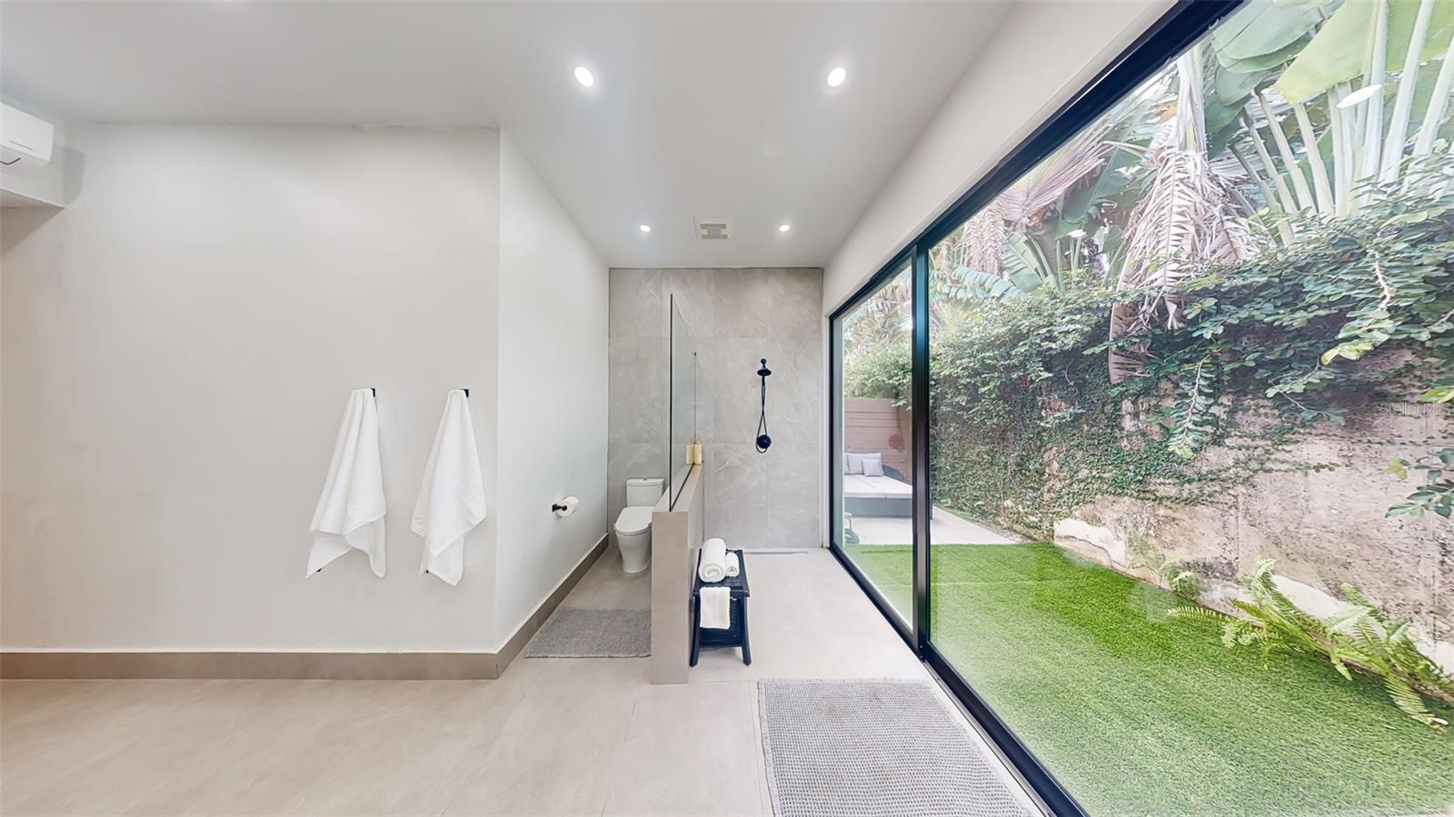 DORADO BEACH EAST - Residential